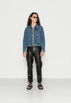 Diesel shop -Diesel shop 031c96d61d414909ba663d905243e7b8