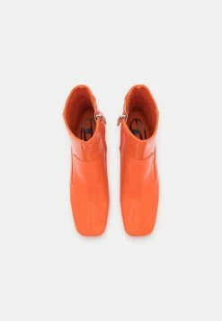Diesel D-MILLENIA - Classic Ankle Boots - Orange -Diesel shop 03bed80797134718aafa7cbb5d797ca7