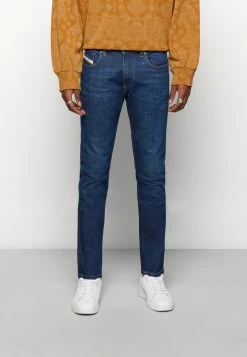 Diesel 2019 STRUKT - Slim Fit Jeans - 09d45 01
