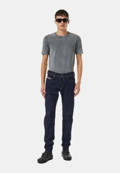 Diesel 1979 SLEENKER - Slim Fit Jeans - Dark Blue -Diesel shop 0727f0e1ab4249308d35e712af52c22b