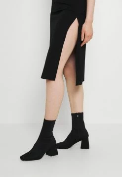 Diesel SAMMY - Jersey Dress - Schwarz -Diesel shop 0bab8b4c22e74a61bdd46310668491fb