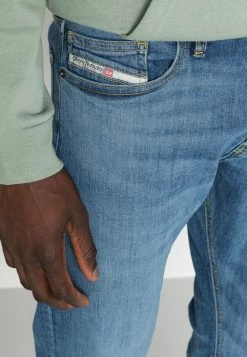 Diesel D-LUSTER - Slim Fit Jeans - 0elav 01 -Diesel shop 13b02f1684064ba7bd7c272e05e0f19b