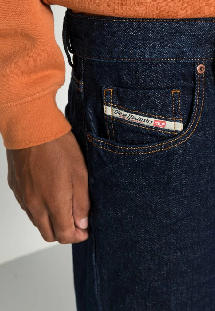 Diesel D-STRUKT-SHORT - Denim Shorts - 0ehag 01 5 Diesel D-STRUKT-SHORT - Denim Shorts - 0ehag 01 - Image 5