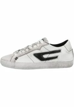 Diesel Trainers - White