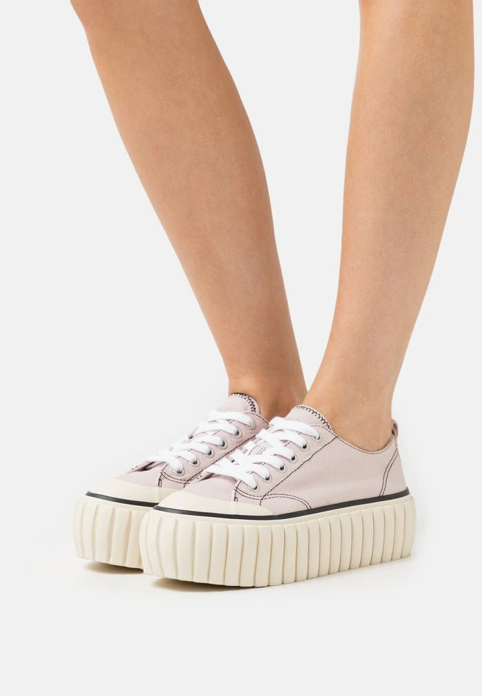 Diesel S-HANAMI LOW W - Trainers - Pink 1 Diesel S-HANAMI LOW W - Trainers - Pink