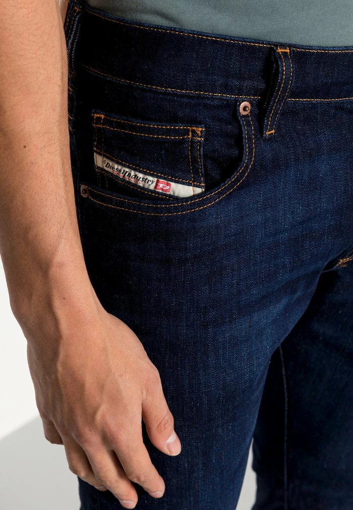 Diesel YENNOX - Straight Leg Jeans - 0gdao 01 5 Diesel YENNOX - Straight Leg Jeans - 0gdao 01 - Image 5