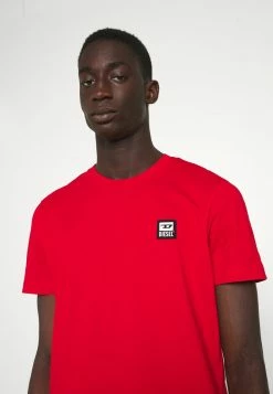 Diesel DIEGOS - Basic T-shirt - Red -Diesel shop 1e4a2af6f0984d258f8f3530e6c02293