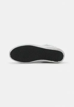 Diesel S-LEROJI MID W - High-top Trainers - White 10 Diesel S-LEROJI MID W - High-top Trainers - White -Diesel shop 20773f63461f4101a85a397bb97b1e7b