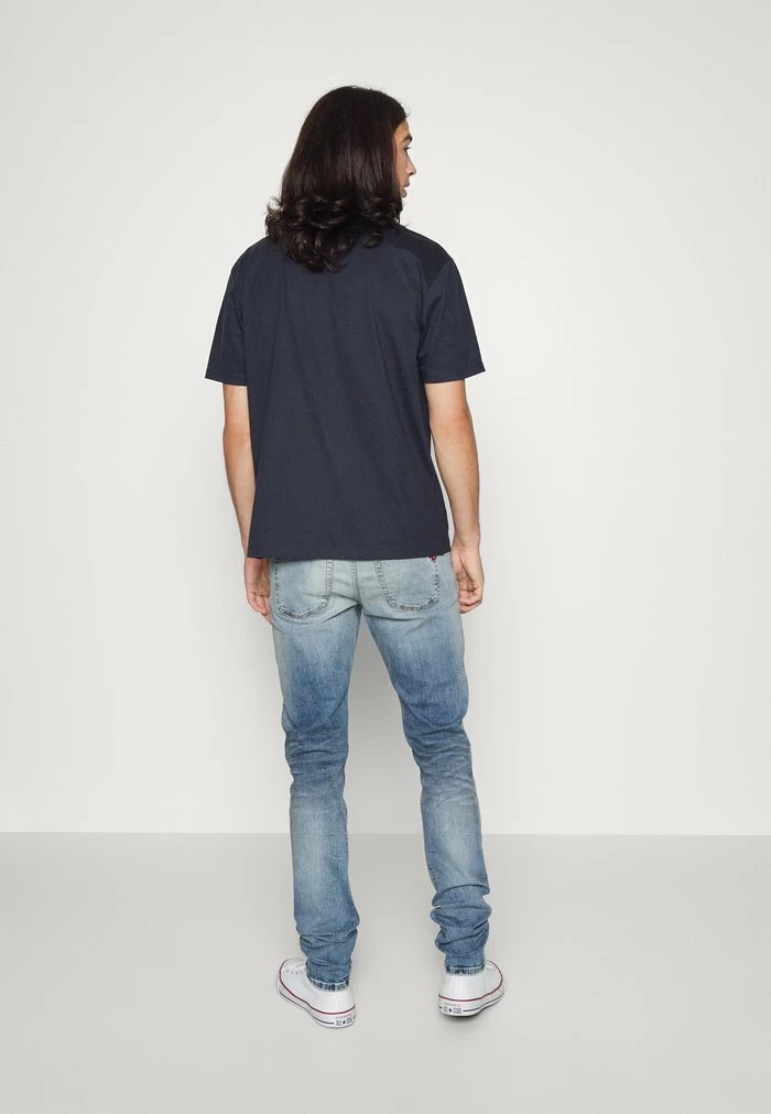 Diesel 1979 SLEENKER - Slim Fit Jeans - Blue Denim 3 Diesel 1979 SLEENKER - Slim Fit Jeans - Blue Denim - Image 3