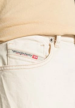 Diesel DSTRUKT - Slim Fit Jeans - 09b94 100 -Diesel shop 34a77746c641467f8950481bfb3895d5