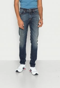 Diesel 1979 SLEENKER - Slim Fit Jeans - 069yy 01