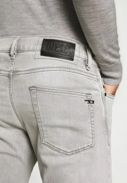Diesel Straight Leg Jeans - Dirty White 11 Diesel Straight Leg Jeans - Dirty White -Diesel shop 35e568713b7048bbbc5e7b00184d4ad6
