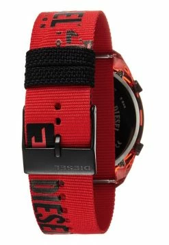 Diesel CRUSHER - Digital Watch - Red 4 Diesel CRUSHER - Digital Watch - Red -Diesel shop 393790e040f741ed80264874d12d6677