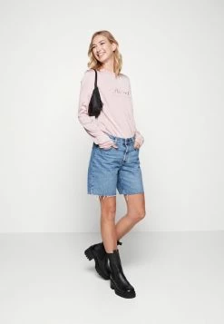 Diesel shop -Diesel shop 44ae05ba98374275b0d9c385b3d02c5b