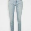 Diesel D-LUSTER - Slim Fit Jeans - 0gdam 01
