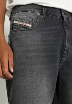 Diesel D-STRUKT-SHORT - Denim Shorts - 0eham 02 -Diesel shop 48a04faa442e4417a138ba039c625176