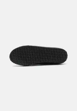 Diesel S-PRINCIPIA MID X UNISEX - High-top Trainers - Black -Diesel shop 557e7f7515444f4e800721d7583d79b8