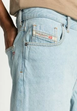 Diesel D-STRUKT-SHORT - Denim Shorts - 0ehal 01 -Diesel shop 56ea02f535dd4ec6a006edc93ce74c9d