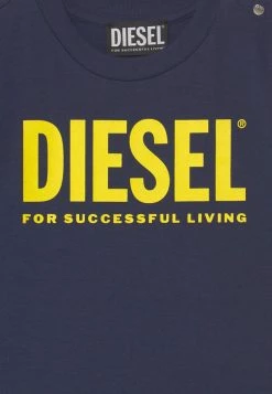 Diesel UNISEX - Print T-shirt - Peacoat 5 Diesel UNISEX - Print T-shirt - Peacoat -Diesel shop 57b55f02e0ab4c07b43c662fe2ad349d