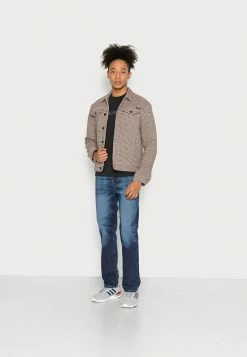 Alternative view of Diesel 2020 VIKER - Straight Leg Jeans - 09c64 01