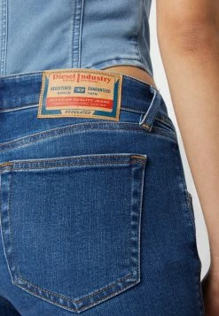 2018 SLANDY-LOW DIESEL LIBRARY - Jeans Skinny Fit - Dark Blue -Diesel shop 60449716d76a49c6a784247d1c2ec83a