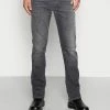 Diesel VOCS - Straight Leg Jeans - 09b42 02