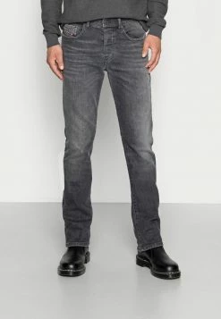 Diesel VOCS - Straight Leg Jeans - 09b42 02