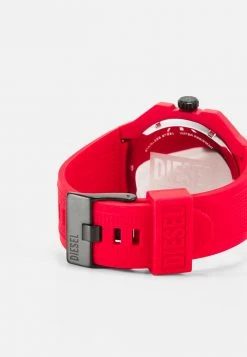 Diesel FRAMED - Chronograph Watch - Red -Diesel shop 72ee4d114e964423b60fda9d4bc63328