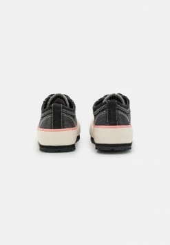 Diesel S-PRINCIPIA LOW W - Trainers - Black -Diesel shop 74523662244d448d96d9ce82fa5c214c