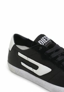 Diesel Trainers - Black White -Diesel shop 7a3e686ab5d8430db2aab032251a9b6e