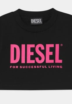 Diesel LOGO CROPPED - Print T-shirt - Nero -Diesel shop 7fe5ce9843f04698bcfa59b49ab7cbf3