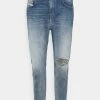 Diesel D-FAYZA - Relaxed Fit Jeans - Medium Blue