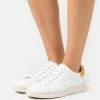 Diesel S-ATHENE LOW W - Trainers - White/yellow