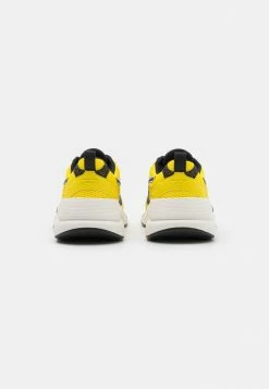 Diesel S-SERENDIPITY SPORT - Trainers - Yellow/black -Diesel shop 95d444b15bfa4f8589d67539908583e4