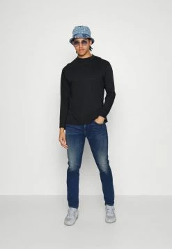 Diesel 2019 D-STRUKT-Z-T - Slim Fit Jeans - 068az 01 -Diesel shop 995ae1c8edc446af9bbf4b4253617eaf