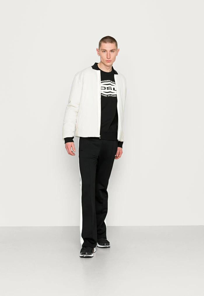 Diesel GINN - Sweatshirt - Black 2 Diesel GINN - Sweatshirt - Black - Image 2