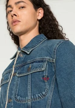 Diesel D-MILO - Denim Jacket - 007f2 01 -Diesel shop a2948321d36244ac94c8e075c1f448ae