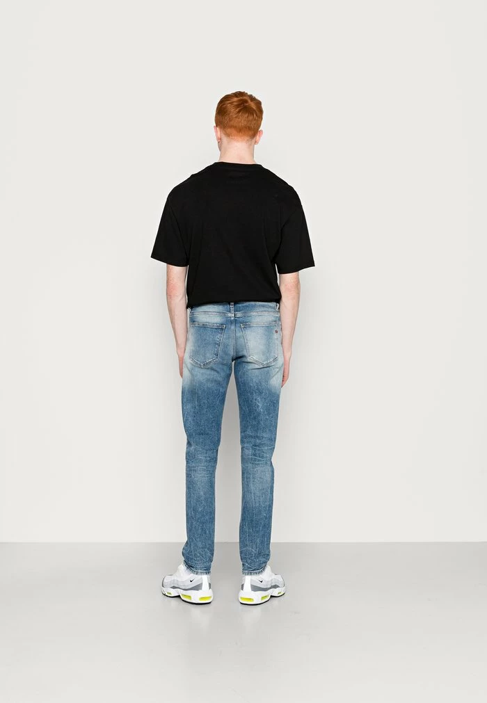 Diesel D STRUKT - Slim Fit Jeans - 009mw 3 Diesel D STRUKT - Slim Fit Jeans - 009mw - Image 3