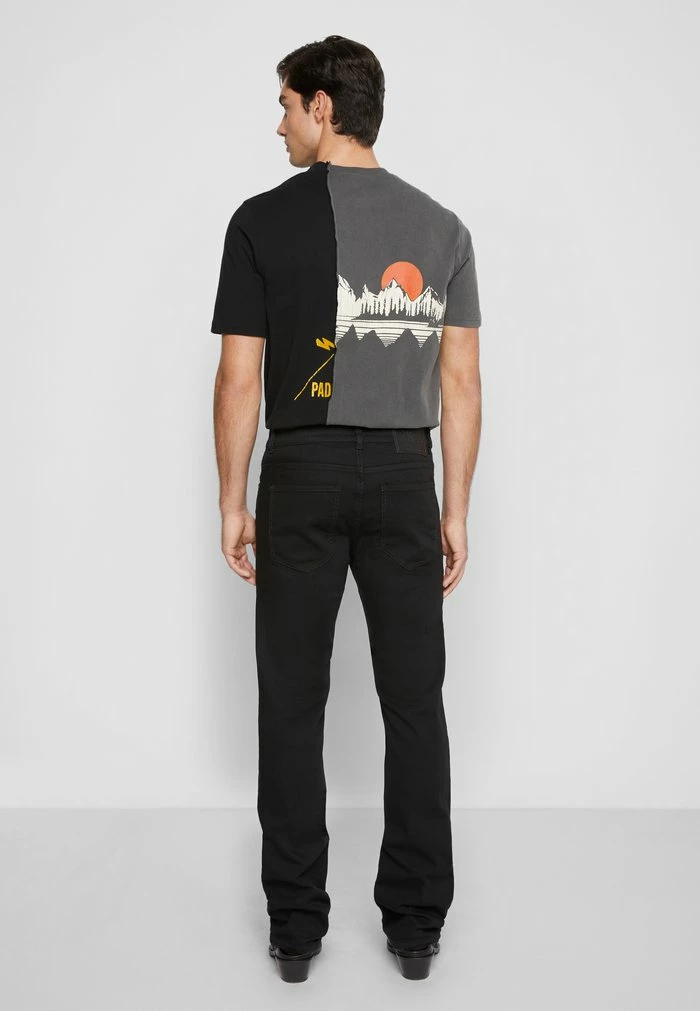 Diesel 2021 - Bootcut Jeans - Black Denim 3 Diesel 2021 - Bootcut Jeans - Black Denim - Image 3