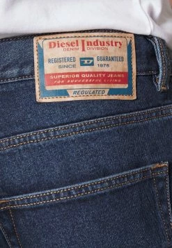 Diesel 2010 - Relaxed Fit Jeans - 007e6 01 -Diesel shop ac2328145a9f47399111b748f960c65f