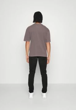 Diesel D-STRUKT - Straight Leg Jeans - 0670m 900 -Diesel shop ad301e526f0541978c28d023266dd2ba