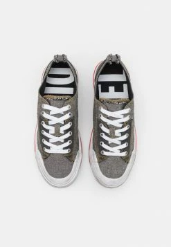 Diesel S-ATHOS LOW - Trainers - Black -Diesel shop b1edc28957c64a5a822cee907c2413f9