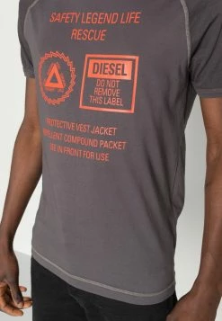 Diesel Print T-shirt - Black -Diesel shop b40290840a304766b5ceb22a536968db