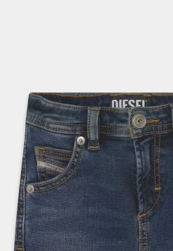 Diesel UNISEX - Denim Shorts - Blue Denim -Diesel shop c0800fbdf63c43e69634ff77b719ffca