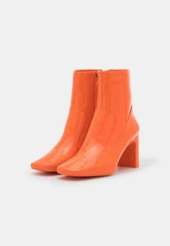 Diesel D-MILLENIA - Classic Ankle Boots - Orange -Diesel shop c1604411cf0f4a3690a4561ccc19892e