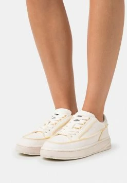 Diesel S-SINNA LOW W - Trainers - Offwhite