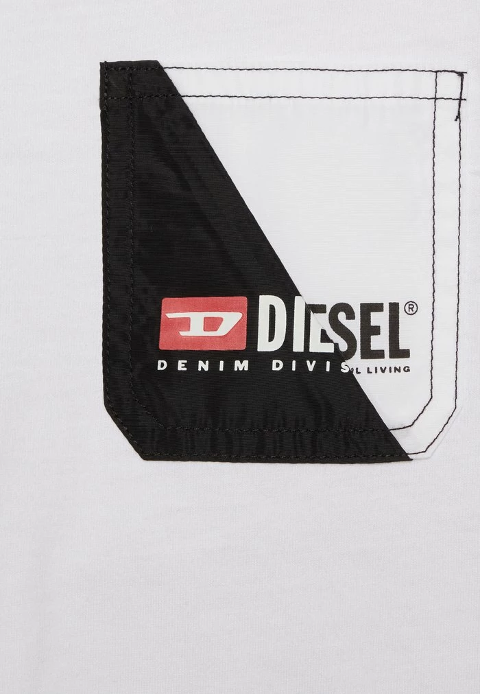 Diesel MTUCIOX - Print T-shirt - Bianco 3 Diesel MTUCIOX - Print T-shirt - Bianco - Image 3