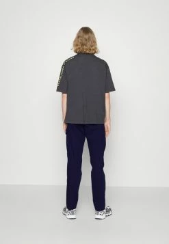 Diesel JOFFE - Cargo Trousers - Dark Blue -Diesel shop d7effceb809b44fda83b175e79ba1a9c