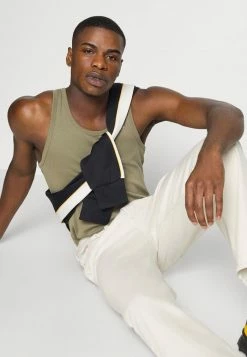 Diesel 2010 - Relaxed Fit Jeans - 09b95 100 -Diesel shop d8b4d2d400d4473e9f0fb98f68ef1247