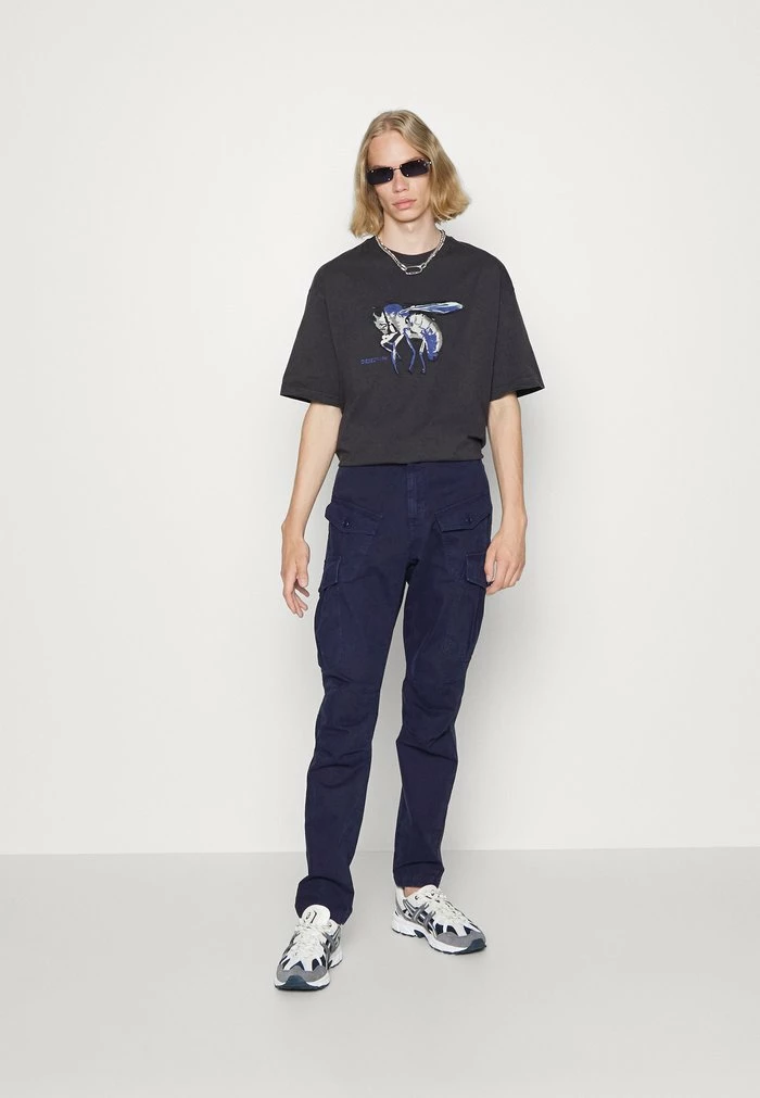 Diesel T-WASH-E4 UNISEX - Print T-shirt - Black 2 Diesel T-WASH-E4 UNISEX - Print T-shirt - Black - Image 2